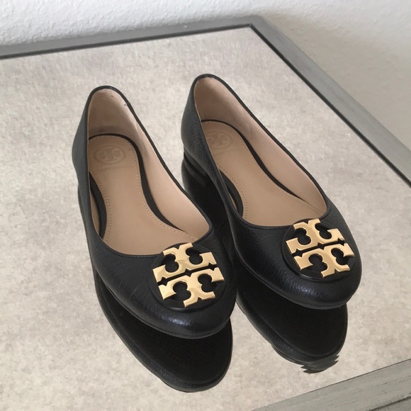 tory burch black ballet flats